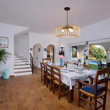 El Capricho